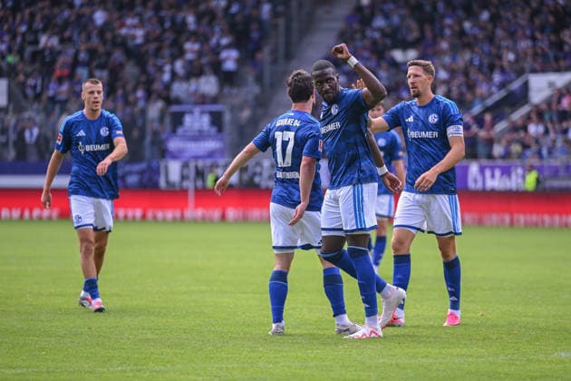 19.07.2026, Fussball, , Saison 2025 2026, Testspiel, FC Erzgebirge Aue - FC Schalke 04, Bryan Lasme (FC Schalke 04) freut sich über das Tor zum 0:4, xRHR-FOTO YYx *** July 19, 2026, Soccer, , 2025–2026 Season, Friendly Match, FC Erzgebirge Aue vs. FC Schalke 04, Bryan Lasme of FC Schalke 04 celebrates scoring the goal that made it 0–4, xRHR PHOTO YYx Copyright: KROEGER RHR-FOTOx RHR-FOTO YY