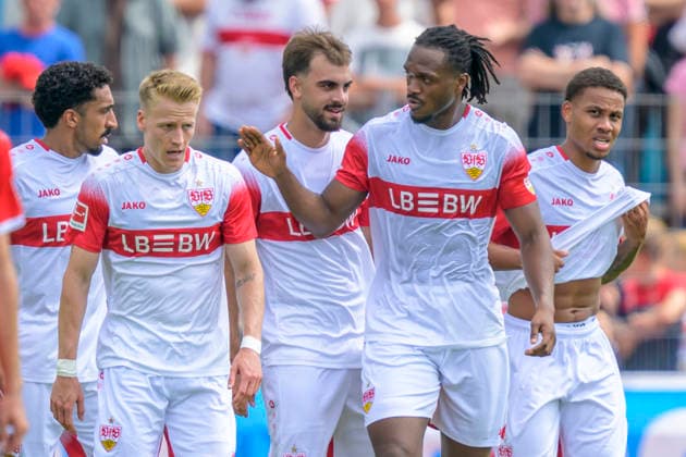 im Bild v.l.: Tor, Treffer, Jubel, Torjubel, Freude, Begeisterung, feiert, nach 0:3 durch Chris Fuehrich ( 10, VFB Stuttgart), GER, Balingen Fussball, Testspiel, TSG Balingen vs VfB Stuttgart in der Bizerba Arena Balingen, 19.07.2026, DFB DFL REGULATIONS PROHIBIT ANY USE OF PHOTOGRAPHS AS IMAGE SEQUENCES AND OR QUASI-VIDEO, *** In the photo, from left: goal, score, celebration, goal celebration, joy, excitement, celebrating, after the 0–3 goal by Chris Fuehrich 10, VFB Stuttgart, GER, Balingen Soccer, Friendly Match, TSG Balingen vs. VfB Stuttgart at the Bizerba Arena in Balingen, July 19, 2026, DFB and DFL regulations prohibit any use of photographs as image sequences and or quasi-video, Copyright: HMBxMedia UwexKoch