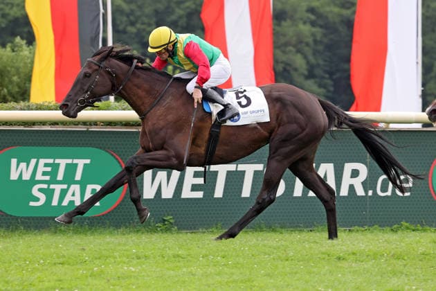 19.07.2026, Hoppegarten, Brandenburg, GER - Nastaria mit Jozef Bojko gewinnt das Fuerstenberg-Rennen. Galopprennbahn Hoppegarten. () 260719D703HOPPEGARTEN.JPG *** July 19, 2026, Hoppegarten, Brandenburg, GER: Nastaria, ridden by Jozef Bojko, wins the Fuerstenberg Race at Hoppegarten Racetrack 260719D703HOPPEGARTEN JPG