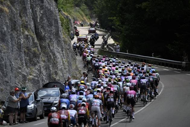 The pack of riders pictured during stage 15 of the 2026 Tour de France cycling race, a stage of 184km from Champagnole to Plateau de Solaison, on Sunday 19 July 2026. The 113th edition of the Tour de France starts on Saturday 4 July in Barcelona, Spain, and will finish in Paris, France on the 26th of July. JASPERxJACOBS  x181474811x