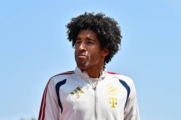 Testspiel; SSV Ulm 1846 Fussball - FC Bayern München II; 19.07.2026 ULM, GERMANY - 19. July: im Bild DANTE Bonfim Costa Santos Cheftrainer FC Bayern München II Einzelfoto Freisteller während dem Testspiel zwischen dem SSV 1846 Ulm Fussball und den Amateuren des FC Bayern München im Donaustadion *** Friendly Match: SSV Ulm 1846 vs. FC Bayern Munich II, July 19, 2026, ULM, GERMANY July 19. Pictured: DANTE Bonfim Costa Santos, head coach of FC Bayern Munich II. Isolated photo taken during the friendly match between SSV 1846 Ulm Soccer and the FC Bayern Munich reserves at the Donaustadion. Copyright: xBEAUTIFULxSPORTS Goldbergx