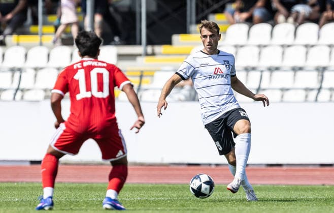 SSV Ulm 1846 Fußball vs FC Bayern München II, Fussball, Freundschaftsspiel, Saisoneröffnung SSV Ulm 1846 Fußball, Donaustadion Ulm 19.07.26 Alexander Kopf (SSV Ulm 1846 Fußball, 20) SSV Ulm 1846 Fußball vs FC Bayern München II, Fussball, Freundschaftsspiel, Saisoneröffnung SSV Ulm 1846 Fußball, Donaustadion Ulm 19.07.26 Foto: Lucca Fundel Ulm Donaustadion Baden-Württemberg Deutschland *** SSV Ulm 1846 Soccer vs. FC Bayern Munich II, Soccer, Friendly Match, SSV Ulm 1846 Soccer Season Opener, Donaustadion Ulm July 26, 2019 Alexander Kopf SSV Ulm 1846 Soccer, 20 SSV Ulm 1846 Soccer vs. FC Bayern Munich II, Soccer, Friendly Match, Season Opener for SSV Ulm 1846 Soccer, Donaustadion, Ulm, July 26, 2019 Photo by Lucca Fundel, Ulm, Donaustadion, Baden-Württemberg, Germany