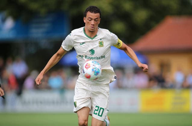 Fussball, Herren, Saison 2026 2027, TSV Aindling - TSV 1860 München, Testspiel, Vorbereitung Samuel Althaus (TSV 1860 München) mit Ball im Angriff *** Soccer, Men s, 2026–2027 Season, TSV Aindling vs. TSV 1860 Munich, Friendly Match, Preseason: Samuel Althaus of TSV 1860 Munich with the ball on the attack