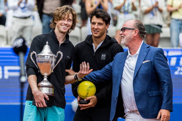 260719 Andrey Rublev of Russia and Luciano Darderi of Italy celebrate after men™s singles during day 7 of the Nordea Open on July 19, 2026 in Bastad. Photo: Niclas Jönsson BILDBYRAN COP 273 NO0430 tennis ATP, Tennis Herren 250 nordea open bbeng final jubel celebration *** July 19, 2026: Andrey Rublev of Russia and Luciano Darderi of Italy celebrate after the men’s singles match on day 7 of the Nordea Open on July 19, 2026 in Bastad. Photo by Niclas Jönsson, BILDBYRAN COP 273 NO0430 tennis ATP 250 Nordea Open men s singles final cheers celebration  Copyright: NICLASxJÖNSSON BB260719NO091