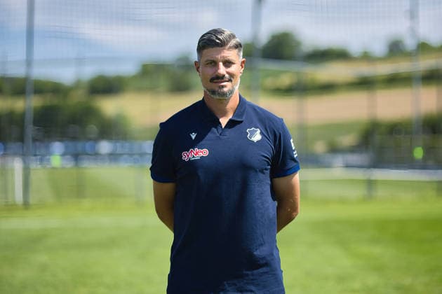 Stefan Kleineheismann (Cheftrainer); TSG Hoffenheim II; 3.Liga, Portraittermin 2026 2027 Zuzenhausen *** Stefan Kleineheismann, Head Coach of TSG Hoffenheim II (3. Liga), Photo Shoot 2026–2027, Zuzenhausen Copyright: xEibner-Pressefoto JoergxHirschx EP_JHH