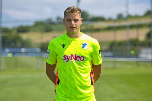 Nils Schlosser ; TSG Hoffenheim II; 3.Liga, Portraittermin 2026 2027 Zuzenhausen *** Nils Schlosser, TSG Hoffenheim II, 3. Liga, Photo Shoot 2026–2027, Zuzenhausen Copyright: xEibner-Pressefoto JoergxHirschx EP_JHH