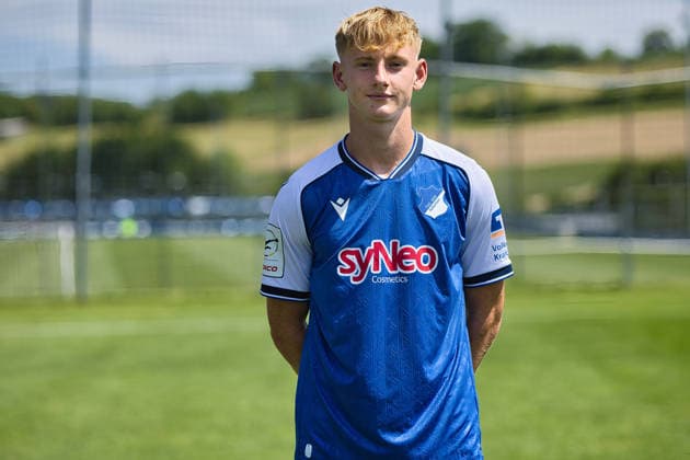 Oskar Hencke; TSG Hoffenheim II; 3.Liga, Portraittermin 2026 2027 Zuzenhausen *** Oskar Hencke, TSG Hoffenheim II, 3. Liga, Photo Shoot 2026–2027, Zuzenhausen Copyright: xEibner-Pressefoto JoergxHirschx EP_JHH