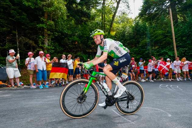 Tour de France 2026 Stage 15 PLATEAU DE SOLAISON, FRANCE - JULY 19 : Balderstone Abel (ESP) of Caja Rural - Seguros RGA in action during stage 15 of the 113rd edition of Tour de France an UCI World Tour 2.UWT cycling road race stage for Men Elite of 184 km with start in Champagnole and finish in Plateau de Solaison on July 19, 2026 in Plateau de Solaison, France, 19 07 2026 Plateau de Solaison France  Copyright: xLucaxBettinix
