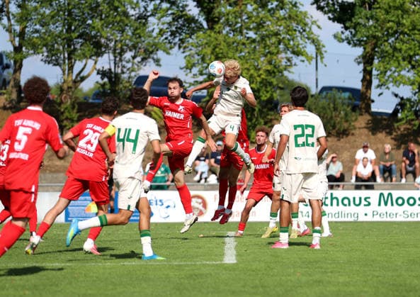 Fussball, Herren, Saison 2026 2027, TSV Aindling - TSV 1860 München, Testspiel, Vorbereitung 1:2 per Kopf, Tor, Führung durch Finn Fodor (TSV 1860 München) *** Soccer, Men s, 2026–2027 Season, TSV Aindling vs. TSV 1860 Munich, Friendly Match, Preseason 1–2 (header), Goal, TSV 1860 Munich takes the lead through Finn Fodor