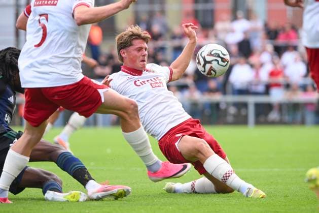 Sporting Hasselt v Royal Antwerp FC - Jupiler Pro League Friendly HASSELT, BELGIUM - JULY 19 : Van Helden Rein defender of Royal Antwerp FC during the Jupiler Pro League friendly match between Sporting Hasselt and Royal Antwerp FC on July 19, 2026 in Hasselt, Belgium, 19 07 2026 Hasselt Belgium  Copyright: xVincentxKalutx