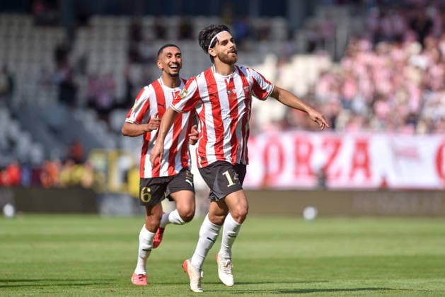 2026.07.19 Krakow Pilka nozna , sezon 2026 27 , sparing , mecz sparingowy , mecz towarzyski w ramach obchodow jubileuszu Cracovii Cracovia Krakow - Sevilla FC N z Pilkarze Cracovii, Amir Al-Ammari, Ajdin Hasic, radosc po bramce na 1-0, gol, bramka Foto Krzysztof Porebski PressFocus 2026.07.19 Krakow Football , friendly game , anniversary of Cracovia , 2026 2027 season Cracovia Krakow - Sevilla FC Pilkarze Cracovii, Amir Al-Ammari, Ajdin Hasic, radosc po bramce na 1-0, gol, bramka Credit: Krzysztof Porebski PressFocus NEWSPIX.PL --- newspix.pl 