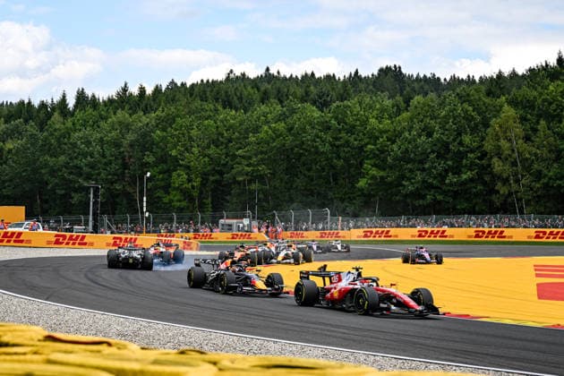 Formula One GP Spa Francorchamps, Belgium. Sunday, July 19, 2026 George Russell 63, Mercedes-AMG Petronas F1 Team crashes with Lewis Hamilton 44, Scuderia Ferrari HP; Formula One GP Spa Francorchamps, Belgium. Sunday, July 19, 2026 *** Formula One Grand Prix at Spa-Francorchamps, Belgium, Sunday, July 19, 2026: George Russell (63), Mercedes AMG Petronas F1 Team, crashes with Lewis Hamilton (44), Scuderia Ferrari HP. Formula One Grand Prix at Spa-Francorchamps, Belgium, Sunday, July 19, 2026 Copyright: xBEAUTIFULxSPORTS Erlhofx