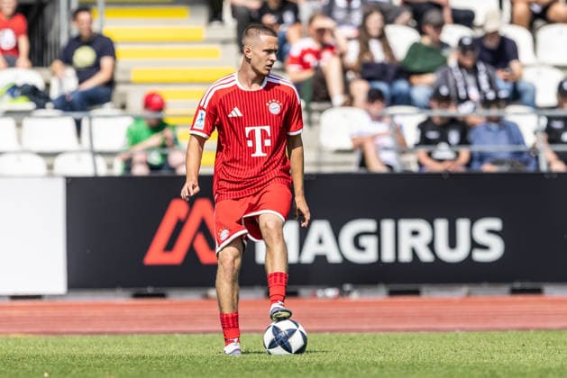 SSV Ulm 1846 Fußball vs FC Bayern München II, Fussball, Freundschaftsspiel, Saisoneröffnung SSV Ulm 1846 Fußball, Donaustadion Ulm 19.07.26 Freisteller Einzelbild Yil Gashi (FC Bayern München II, 20) SSV Ulm 1846 Fußball vs FC Bayern München II, Fussball, Freundschaftsspiel, Saisoneröffnung SSV Ulm 1846 Fußball, Donaustadion Ulm 19.07.26 Foto: Lucca Fundel Ulm Donaustadion Baden-Württemberg Deutschland *** SSV Ulm 1846 Soccer vs. FC Bayern Munich II, Soccer, Friendly Match, SSV Ulm 1846 Soccer Season Opener, Donaustadion Ulm, July 26, 2019, cropped single image: Yil Gashi, FC Bayern Munich II, 20 SSV Ulm 1846 Soccer vs. FC Bayern Munich II, Soccer, Friendly Match, Season Opener for SSV Ulm 1846 Soccer, Donaustadion Ulm, July 26, 2019, Photo by Lucca Fundel, Ulm, Donaustadion, Baden-Württemberg, Germany