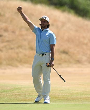 Tommy Fleetwood (ENG) celebrates holing a putt on the 1st green 154th Open Golf Championships, Royal Birkdale, Southport, UK - 19 Jul 2026Southport Royal Birkdale United Kingdom  Copyright: xGreigxCowie Shutterstockx 16988299n