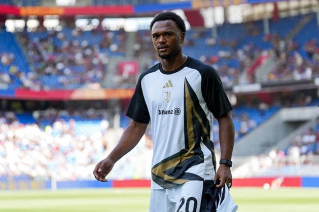 Fussball, Testspiel: FC Basel 1893 vs. Juventus Turin, Samstag, 18.07.2026 (St. Jakob-Park, Basel, Schweiz); LoÃ¯s Openda, Lois Openda (20, Juventus Turin) *** Soccer, Friendly Match: FC Basel 1893 vs. Juventus Turin, Saturday, July 18, 2026, St. Jakob Park, Basel, Switzerland; Loïs Openda, Lois Openda, 20, Juventus Turin Copyright: xValentinxDomgjonix