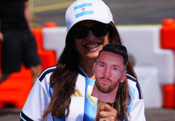 Spain v Argentina - FIFA World Cup, WM, Weltmeisterschaft, Fussball 2026 - Final NEW JERSEY, UNITED STATES - JULY 19: Fans gather prior the FIFA World Cup 2026 Final match between Spain and Argentina at New Jersey Stadium (MetLife Stadium) in East Rutherford, New Jersey, USA, on July 19, 2026. Evrim Aydin Anadolu New Jersey United States. Editorial use only. Please get in touch for any other usage.  Copyright: x2026xAnadoluxEvrimxAydinx