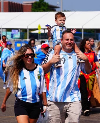 Spain v Argentina - FIFA World Cup, WM, Weltmeisterschaft, Fussball 2026 - Final NEW JERSEY, UNITED STATES - JULY 19: Fans gather prior the FIFA World Cup 2026 Final match between Spain and Argentina at New Jersey Stadium (MetLife Stadium) in East Rutherford, New Jersey, USA, on July 19, 2026. Evrim Aydin Anadolu New Jersey United States. Editorial use only. Please get in touch for any other usage.  Copyright: x2026xAnadoluxEvrimxAydinx