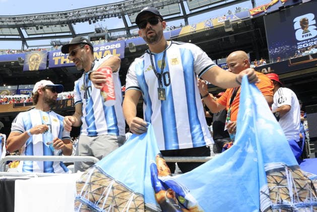 FIFA World Cup, WM, Weltmeisterschaft, Fussball 2026 final - Spain vs Argentina Supporters of Argentina before the FIFA World Cup 2026 final match Spain against Argentina, in New Jersey, USA, 19 July 2026. EAST RUTHERFORD United States  Copyright: xSHAWNxTHEWx