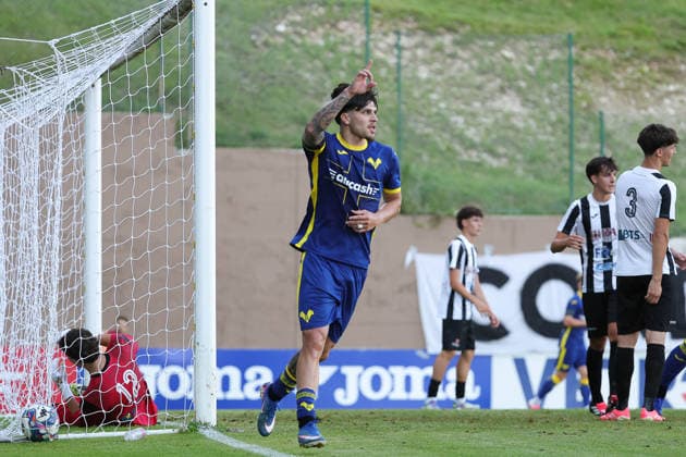 SOCCER - Other - Hellas Verona - Training and Friendly Match Photo by IPA ABACAPRESS.COM86813733 - Isaac Tomich of Hellas Verona FC during the friendly match between Hellas Verona and Rovereto at the Sporting Center La Pineta on July 19, 2026, in Folgaria, VI. Verona Italy  Copyright: xIPAxSport ABACAx