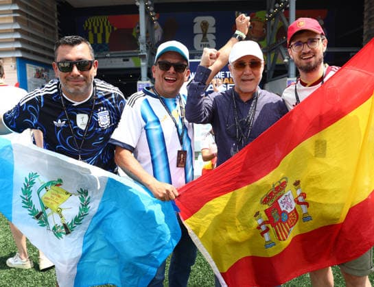 New Jersey, USA, 19th July 2026. Argetinian and Spain fans mix ahead of the Spain vs Argentina FIFA World Cup, WM, Weltmeisterschaft, Fussball final match at the Metlife Stadium, New Jersey. Picture credit should read: Paul Terry Sportimage EDITORIAL USE ONLY. No use with unauthorised audio, video, data, fixture lists, club league logos or live services. Online in-match use limited to 120 images, no video emulation. No use in betting, games or single club league player publications. SPI_005_PT_Spain_Argentina SPI-4862-0005