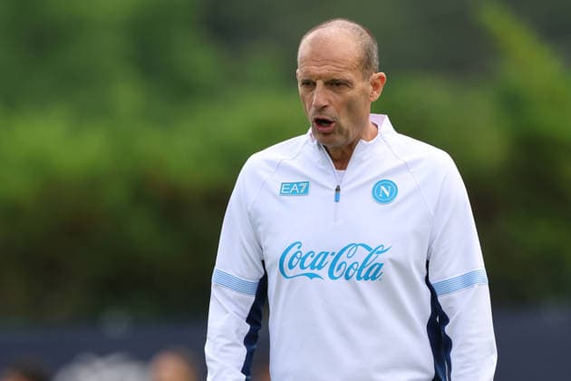 July 19, 2026, Dimaro Folgarida, Trento, Italy: Massimiliano Allegri coach of Napoli during a training session on Day of the preseason camp of SSC Napoli at stadio Carciato in Dimaro Folgarida, Trento, Italy, on July 19, 2025. Dimaro Folgarida Italy - ZUMAl131 20260719_zsp_l131_010 Copyright: xCiroxDexLucax