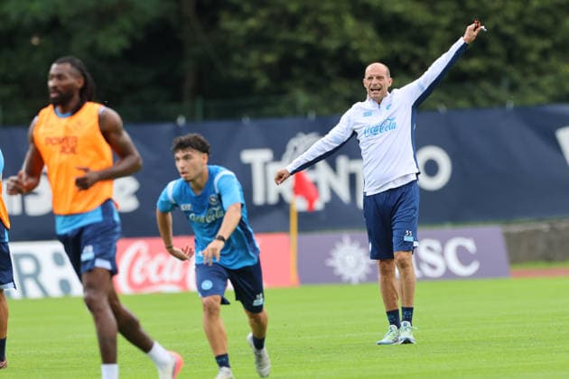 July 19, 2026, Dimaro Folgarida, Trento, Italy: Massimiliano Allegri coach of Napoli during a training session on Day of the preseason camp of SSC Napoli at stadio Carciato in Dimaro Folgarida, Trento, Italy, on July 19, 2025. SSC Napoli Training Camp -  - ZUMAl131 20260719_zsp_l131_025 Copyright: xCiroxDexLucax