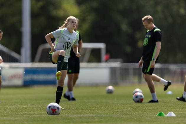 Fußball I Frauen I Testspiel I SV Meppen 1912 e.V. - VfL Wolfsburg I 19.07.2026 Linnea Saelen (41, VfL Wolfsburg) Herzlake Hasetalstadion Niedersachsen Deutschland *** Soccer I Women I Friendly Match I SV Meppen 1912 e.V. vs. VfL Wolfsburg I July 19, 2026 Linnea Saelen 41, VfL Wolfsburg Herzlake Hasetalstadion Lower Saxony Germany Copyright: xLobeca CedricxSiefkerx