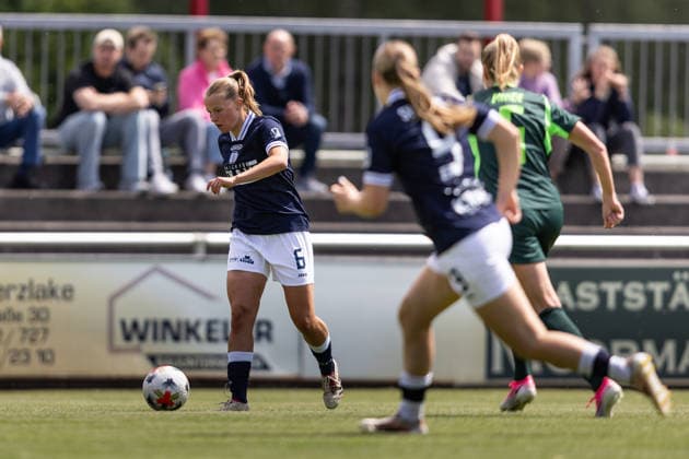 Fußball I Frauen I Testspiel I SV Meppen 1912 e.V. - VfL Wolfsburg I 19.07.2026 Lilly Bartke (6, SV Meppen 1912 e.V.) Herzlake Hasetalstadion Niedersachsen Deutschland *** Soccer I Women I Friendly Match I SV Meppen 1912 e.V. vs. VfL Wolfsburg I July 19, 2026 Lilly Bartke 6, SV Meppen 1912 e.V., Herzlake Hasetalstadion, Lower Saxony, Germany Copyright: xLobeca CedricxSiefkerx