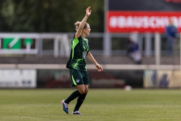 Fußball I Frauen I Testspiel I SV Meppen 1912 e.V. - VfL Wolfsburg I 19.07.2026 Svenja Huth (10, VfL Wolfsburg) Herzlake Hasetalstadion Niedersachsen Deutschland *** Soccer I Women I Friendly Match I SV Meppen 1912 e.V. vs. VfL Wolfsburg I July 19, 2026 Svenja Huth 10, VfL Wolfsburg Herzlake Hasetalstadion Lower Saxony Germany Copyright: xLobeca CedricxSiefkerx