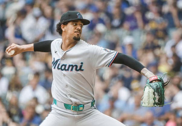 Miami Marlins starting pitcher Eury Perez throws in the first inning of the MLB, Baseball Herren, USA game between the Miami Marlins and the Milwaukee Brewers at American Family Field in Milwaukee, Wisconsin on Sunday July 19, 2026.  MIL20260719805 TANNENxMAURY