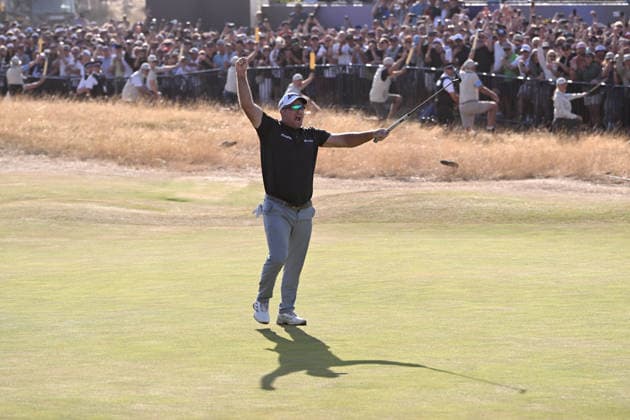 Ryan Fox (NZ) celebrates winning the Claret Jug on the 18th Green and Becomes Champion Golfer for 2026 by winning the Open Championship at Royal Birkdale Golf Club, Southport, England, UK 154th Open Golf Championships, Royal Birkdale, Southport, UK - 19 Jul 2026Southport Royal Birkdale United Kingdom  Copyright: xGreigxCowie Shutterstockx 16988299y
