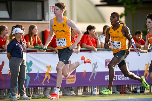 Fabian WUEST (Germany, Eintracht Duisburg, Medley Staffel); Sidwell NJIKAM (Germany, ABC Ludwigshafen, Medley Staffel) ITA, European Atheltics U18 Championships, Athletics, 19.07.2026, ITA, European Atheltics U18 Championships, Athletics, 19.07.2026, *** Fabian WUEST, Germany, Eintracht Duisburg, Medley Relay; Sidwell NJIKAM, Germany, ABC Ludwigshafen, Medley Relay; ITA, European Athletics U18 Championships, Athletics, July 19, 2026, ITA, European Athletics U18 Championships, Athletics, July 19, 2026, Copyright: xEibnerxPressefoto JanxPapenfussx EP_JPS