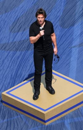 FIFA World Cup, WM, Weltmeisterschaft, Fussball 2026 final - Spain vs Argentina US actor Tom Cruise performs a message ahead of the FIFA World Cup 2026 final match Spain against Argentina, in New Jersey, USA, 19 July 2026. EAST RUTHERFORD United States  Copyright: xSARAHxYENESELx