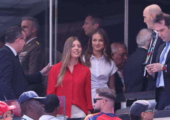 2026 World Cup Final - Spanish Royals In The Stands - USA Princess Leonor and Princess Infanta Sofia of Spain in the stands during the Closing ceremony ahead of the FIFA World Cup, WM, Weltmeisterschaft, Fussball 2026 final football match between Spain and Argentina on July 19, 2026 in East Rutherford, NJ, USA. Photo by Charles Guerin ABACAPRESS.COM East Rutherford NJ United States  Copyright: xGuerinxCharles ABACAx