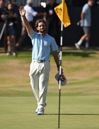 Tommy Fleetwood (ENG) on the 18th Green 154th Open Golf Championships, Royal Birkdale, Southport, UK - 19 Jul 2026Southport Royal Birkdale United Kingdom  Copyright: xGreigxCowie Shutterstockx 16988299bm