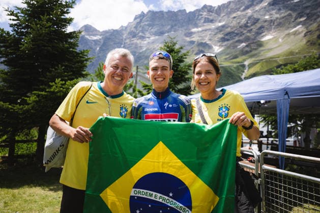 62 Giro Ciclistico Valle DAosta TURIM, TU - 19.07.2026: 62 GIRO CICLISTICO VALLE DAOSTA - Cycling - 62nd Giro Ciclistico Valle D& 39;Aosta - 4th and final stage, from Valtournenche to Breuil-Cervinia in Italy, held this Sunday (19). In the photo, Henrique Bravo (BRA), from the Soudal Quick-Step Development team, winner of the 62nd Giro. (Photo: Luca Castro Fotoarena) x2986907x  LucaxCastro