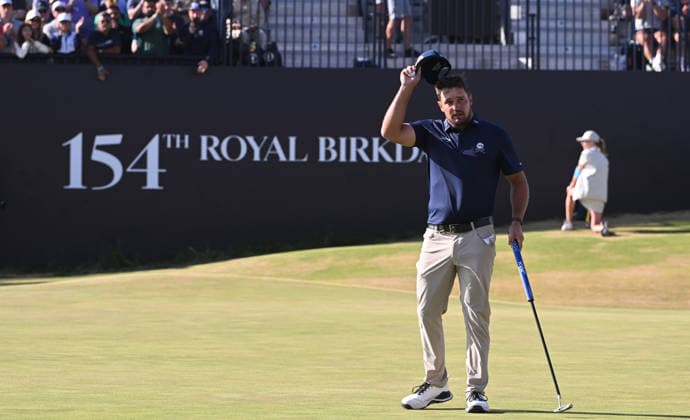 Bryson Dechambeau (USA) looks visibly upset after finishing his round on the 18th Green, as despite some fantastic support he suffered some horrible abuse accusing him of being a cheat 154th Open Golf Championships, Royal Birkdale, Southport, UK - 19 Jul 2026Southport Royal Birkdale United Kingdom  Copyright: xGreigxCowie Shutterstockx 16988299br