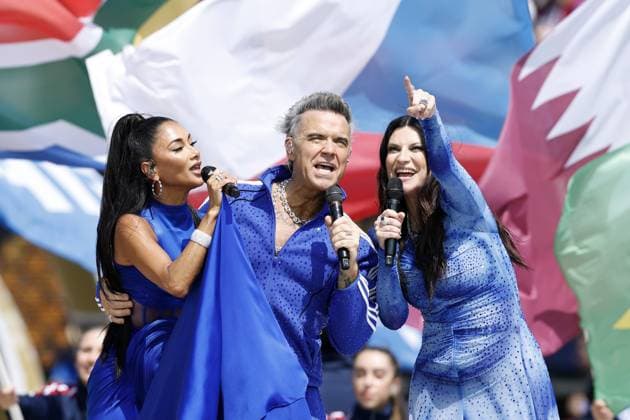 EAST RUTHERFORD, NEW JERSEY - Singer Robbie Williams during the FIFA World Cup, WM, Weltmeisterschaft, Fussball 2026â ¢ closing ceremony preceding the FIFA World Cup 2026 final between Spain and Argentina at the New York New Jersey Stadium on July 19, 2026, in East Rutherford, New Jersey, United States. MAURICE VAN STEEN ANP World Cup Soccer 2026 xVIxANPxSportx xMauricexvanxSteenxIVx 563860887 originalFilename: 563860887.jpg