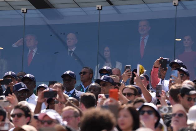 USA President Donald Trump (L); FIFA President Gianni Infantino (2-L); King Felipe VI (2-R) and Queen Letizia attend in the 2026 FIFA World Cup, WM, Weltmeisterschaft, Fussball final between Spain and Argentina at MetLife Stadium in New Jersey, United States, 19 July 2026. FIFA World Cup 2026 final - Spain vs Argentina !ACHTUNG: NUR REDAKTIONELLE NUTZUNG!  Copyright: xAngelxColmenaresx AME935 20260719-55020939262_1