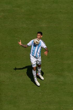 Football - FIFA World Cup, WM, Weltmeisterschaft, Fussball 2026 - Final - Spain v Argentina NEW JERSEY, USA - Sunday, July 19, 2026: Argentina s Cristian Romero during the FIFA World Cup Final 2026 between Spain and Argentina at the Met Life Stadium. (Photo by David Rawcliffe Propaganda) EAST RUTHERFORD Met Life Stadium NEW JERSEY UNITED STATES OF AMERICA  Copyright: xDavidxRawcliffex P2026-07-19-Spain_Argentina-53