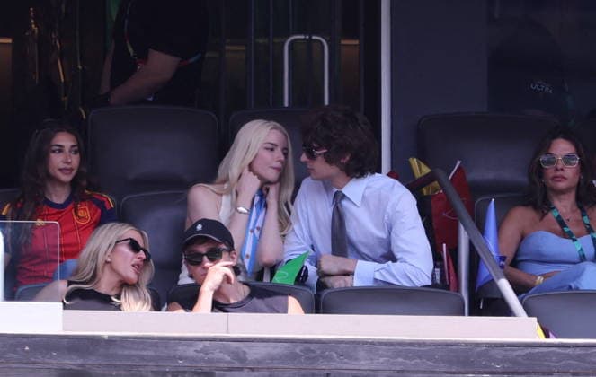2026 World Cup Final - Anya Taylor Joy and Husband In The Stands - USA Anya Taylor-Joy and husband, Malcolm Wellman McRae in the stands during the FIFA World Cup, WM, Weltmeisterschaft, Fussball 2026 final football match between Spain and Argentina on July 19, 2026 at the New York Stadium in East Rutherford, NJ, USA. Photo by Charles Guerin ABACAPRESS.COM East Rutherford NJ United States  Copyright: xGuerinxCharles ABACAx