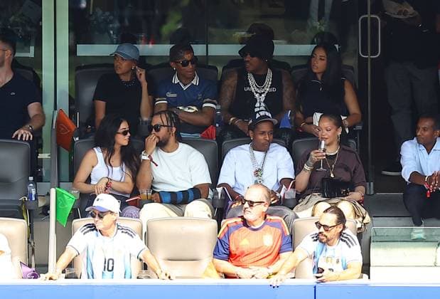 ASAP Rocky, Rihanna and Pharrell Williams watching the action Spain v Argentina, 2026 FIFA World Cup, WM, Weltmeisterschaft, Fussball Final, Football, New York New Jersey Stadium, East Rutherford, New Jersey, USA - 19 Jul 2026East Rutherford New York New Jersey Stadium New Jersey (NJ) United States of America  Copyright: xMichaelxZemanek Shutterstockx 16995475as