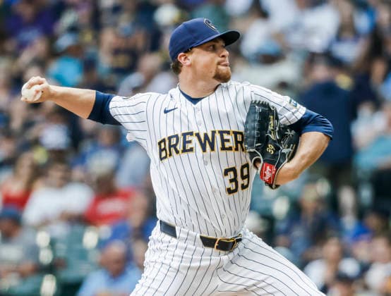 Milwaukee Brewers relief pitcher Chad Patrick throws in the sixth inning of the MLB, Baseball Herren, USA game between the Miami Marlins and the Milwaukee Brewers at American Family Field in Milwaukee, Wisconsin on Sunday July 19, 2026.  MIL20260719815 TANNENxMAURY