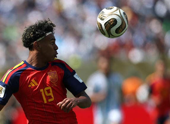 (260720) -- NEW JERSEY, July 20, 2026 -- Lamine Yamal of Spain competes during the final match between Spain and Argentina at the 2026 FIFA World Cup, WM, Weltmeisterschaft, Fussball at the New York New Jersey Stadium, the United States, July 19, 2026. ) (SP)U.S.-NEW JERSEY-FOOTBALL-FIFA WORLD CUP-FINAL-ESP VS ARG LixMing 