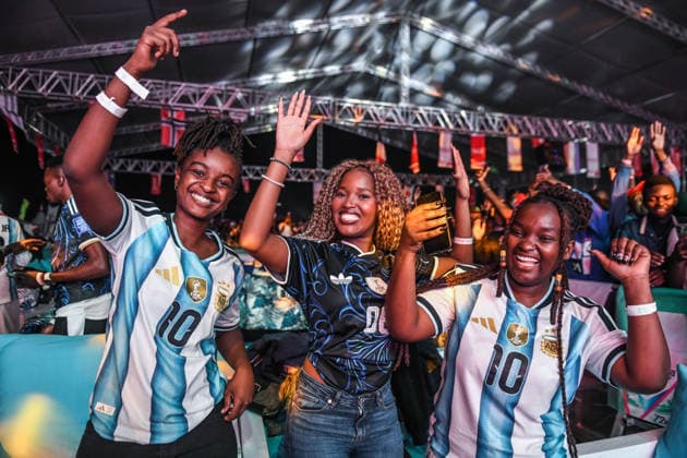 Supporters follow FIFA World Cup, WM, Weltmeisterschaft, Fussball 2026 final in Kenya NAIROBI, KENYA - JULY 19: Hundreds of football fans gather at an event venue to watch the FIFA World Cup 2026 final between Spain and Argentina on a giant screen in Nairobi, Kenya, on July 19, 2026. Gerald Anderson Anadolu Nairobi Kenya. Editorial use only. Please get in touch for any other usage.  Copyright: x2026xAnadoluxGeraldxAndersonx