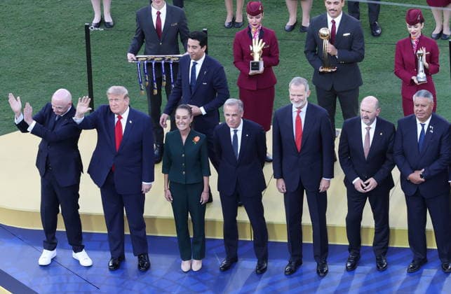 FIFA World Cup, WM, Weltmeisterschaft, Fussball 2026 final - Spain vs Argentina (L-R) FIFA President Gianni Infantino, US President Donald Trump, Mexican President Claudia President, Canadian Prime Minister Mark Carney, Spanish King Felipe VI line up for the awards ceremony after the FIFA World Cup 2026 final match Spain against Argentina, in New Jersey, USA, 19 July 2026. EAST RUTHERFORD United States  Copyright: xSARAHxYENESELx