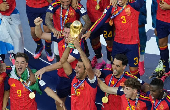 Spain team (Spain) celebrate during Spain and Argentina, Final FIFA World Cup, WM, Weltmeisterschaft, Fussball 2026, New Jersey Stadium, New jersey, USA on July 19, 2026. Thor Wegner DeFodi Images. (Photo by DeFodi Images) - *** The Spanish team celebrates during the 2026 FIFA World Cup final between Spain and Argentina at New Jersey Stadium in New Jersey, USA, on July 19, 2026. Photo by Thor Wegner, DeFodi Images
