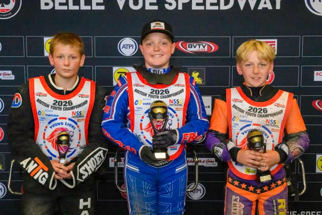 JR Ashworth & Sons Colts Academy - British Youth Championship (125cc) Jenson Braithwaite (16), Aston Knott (89), and George Climo (83) pose after the British Youth Championship (125cc) at the National Speedway Stadium in Manchester, United Kingdom. Manchester United Kingdom  Copyright: xMIxNewsx originalFilename:fletcher-jrashwor260719_npv1N.jpg