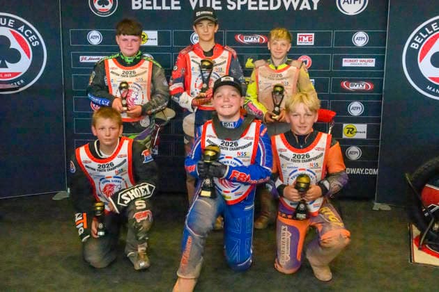 JR Ashworth & Sons Colts Academy - British Youth Championship (125cc) Lewis Hague (322), Fraser Buckle (555), George Climo (83), Jenson Braithwaite (16), Aston Knott (89) and Seb Kelly (57) during the British Youth Championship (125cc) at the National Speedway Stadium in Manchester, United Kingdom. Manchester United Kingdom  Copyright: xMIxNewsx originalFilename:fletcher-jrashwor260719_npZoW.jpg