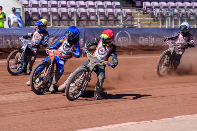 JR Ashworth & Sons Colts Academy - British Youth Championship (125cc) Ben Whalley in Red rides inside Jordy Loftus in Blue and Charlie Southwick in Yellow with Seth Norman in White behind during the JR Ashworth & Sons Colts Academy Event at the National Speedway Stadium in Manchester, United Kingdom. Manchester United Kingdom  Copyright: xMIxNewsx originalFilename:fletcher-jrashwor260719_npL3w.jpg